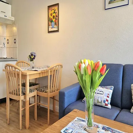 Moderne Mit Balkon Strandnah Im Seepark * Sellin (Rugen)